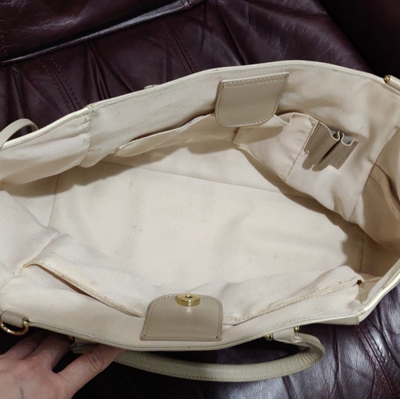 Samantha Thavasa bag - Picture 3 of 3